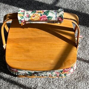 Longaberger Floral Cake Taker Basket with Wooden Lid